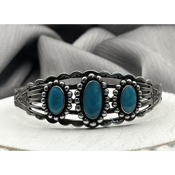 Vintage Native American Sterling Silver Bracelet with Three Oval Stones